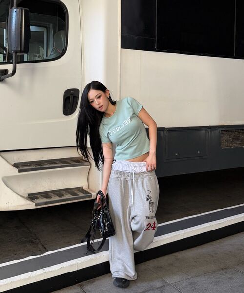 DAUSPICE（ディーオスピス）の「(DUC) BB Waist Low-Rise Sweatpants Gray（スウェットパンツ・レディース・ライトグレー・MEDIUM/LARGE）」の3枚目の写真