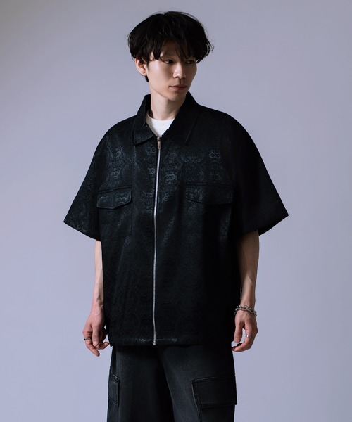 Crownor（クラウノアー）の「ペイズリー柄 半袖ジップシャツ（シャツ/ブラウス・メンズ・ブラック/ホワイト・LARGE/MEDIUM）」の12枚目の写真