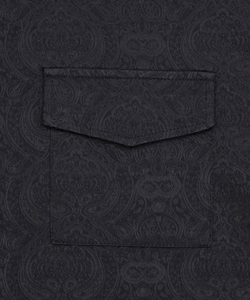 Crownor（クラウノアー）の「ペイズリー柄 半袖ジップシャツ（シャツ/ブラウス・メンズ・ブラック/ホワイト・LARGE/MEDIUM）」の15枚目の写真