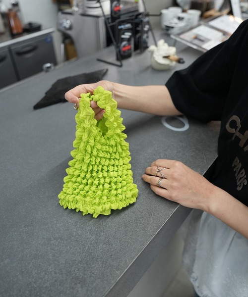 Kotoe（コトエ）の「コンパクト くしゅくしゅバッグ（トートバッグ・レディース・ダークグレー/パープル/ブラック/ベージュ/コーラル/ライトグリーン・FREE）」の22枚目の写真