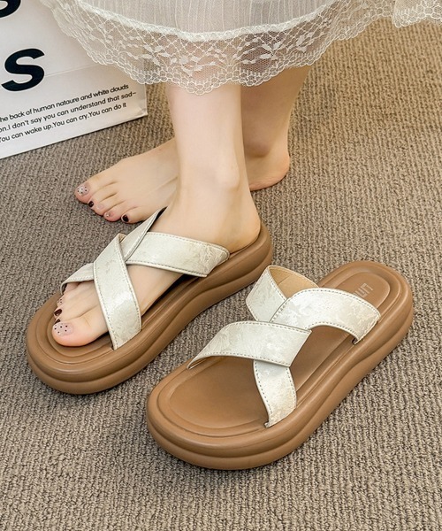 Miniministore(ミニミニストア)の「ミュールサンダル クロスベルト 美脚 夏(サンダル・レディース・ブラック/オフホワイト・S/M/L)」の17枚目の写真
