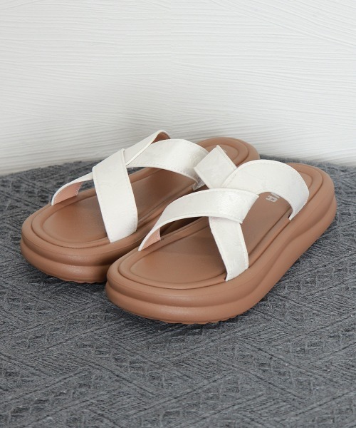 Miniministore(ミニミニストア)の「ミュールサンダル クロスベルト 美脚 夏(サンダル・レディース・ブラック/オフホワイト・S/M/L)」の6枚目の写真