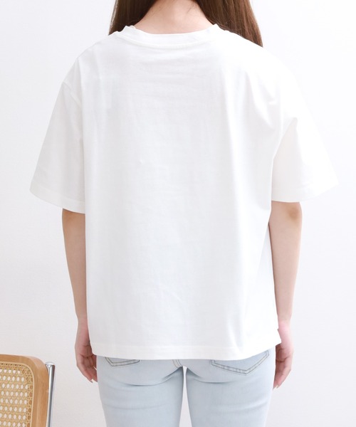 FUNALIVE(ファンアライブ)の「ブラシ刺繍ワイドクルーネックTシャツ 半袖(Tシャツ/カットソー・レディース・ブラック/アイボリー/ブラウン・M-L)」の20枚目の写真