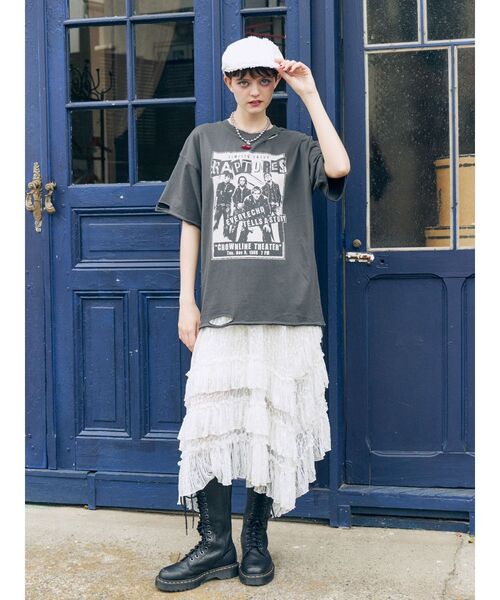 jouetie（ジュエティ）の「グランジダメージTシャツ（Tシャツ/カットソー・レディース・レッド/ブラック/オフホワイト・FREE）」の7枚目の写真