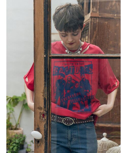 jouetie（ジュエティ）の「グランジダメージTシャツ（Tシャツ/カットソー・レディース・レッド/ブラック/オフホワイト・FREE）」の11枚目の写真