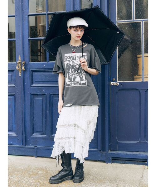 jouetie(ジュエティ)の「グランジダメージTシャツ(Tシャツ/カットソー・レディース・レッド/ブラック/オフホワイト・FREE)」の17枚目の写真