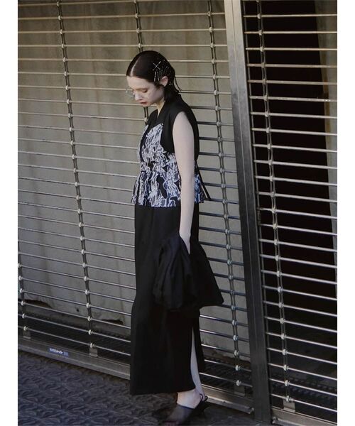 :ETHROF(イーサオブ)の「JACQUARD BUSTIRE SET DRESS(ワンピース・レディース・ブラック・MEDIUM)」の4枚目の写真