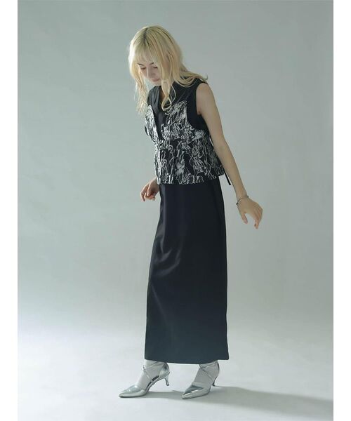 :ETHROF(イーサオブ)の「JACQUARD BUSTIRE SET DRESS(ワンピース・レディース・ブラック・MEDIUM)」の11枚目の写真