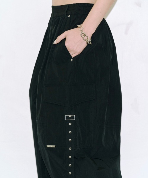 JOSE MOON（ジョゼムーン）の「VOLUME CARGO PANTS/ボリュームカーゴパンツ（カーゴパンツ・レディース・ブラック・38/36）」の11枚目の写真