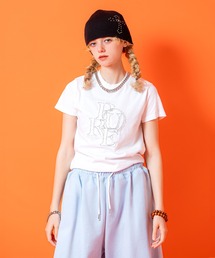 a.p.o.v. クロップド丈ダメージワッペンY2KプリントTシャツ(レディース)