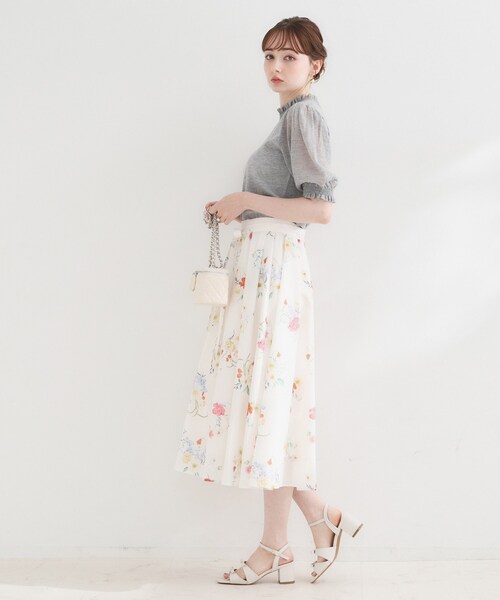 couture brooch(クチュールブローチ)の「【洗える】LEVITAシャーリング サマーニット(ニット/セーター・レディース・ブラック/ライトグレー/オフホワイト・38/36/42)」の11枚目の写真