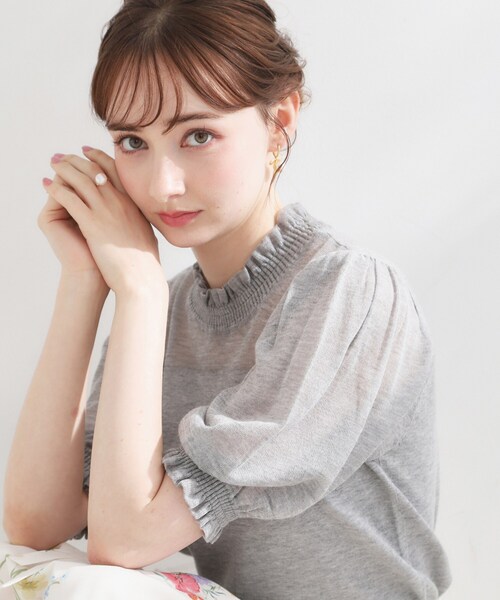 couture brooch(クチュールブローチ)の「【洗える】LEVITAシャーリング サマーニット(ニット/セーター・レディース・ブラック/ライトグレー/オフホワイト・38/36/42)」の4枚目の写真