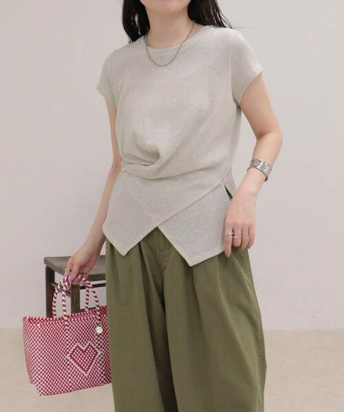 fredy emue(フレディエミュ)の「ニットソーカシュクールプルオーバー(Tシャツ/カットソー・レディース・グレー/サックスブルー/オフホワイト・38)」の1枚目の写真