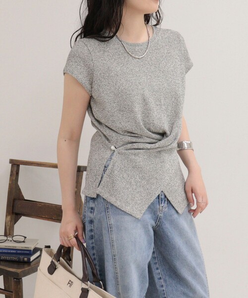 fredy emue(フレディエミュ)の「ニットソーカシュクールプルオーバー(Tシャツ/カットソー・レディース・グレー/サックスブルー/オフホワイト・38)」の13枚目の写真