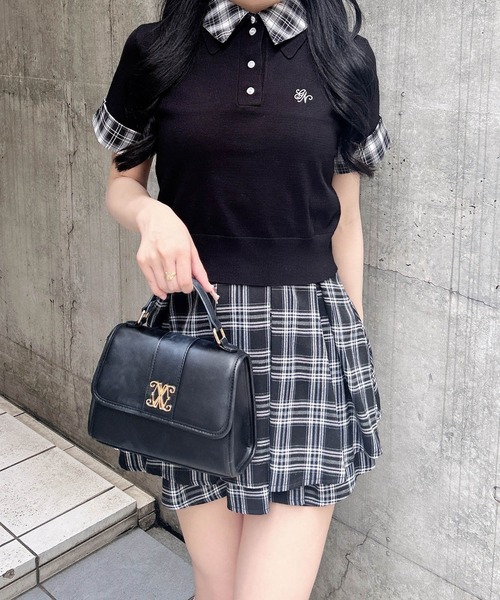 INGNI（イング）の「Wカラー半袖ポロニット（ニット/セーター・レディース・グレー系9/ブラック系9・M）」の3枚目の写真
