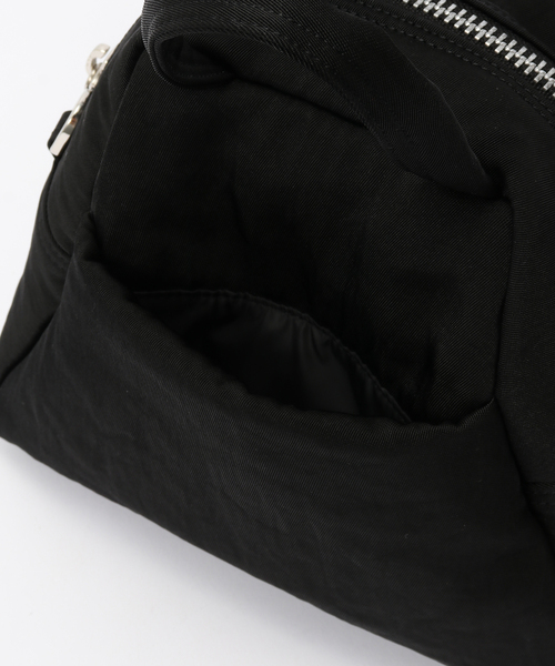 ITTI（イッチ）の「ITTI / イッチ ANNIE PUFFER MINI MADISON BAG（ショルダーバッグ・メンズ・ブラック/ブラウン・FREE）」の8枚目の写真