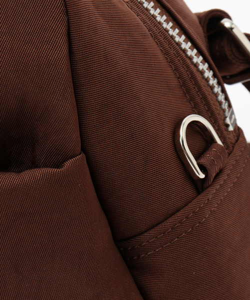 ITTI（イッチ）の「ITTI / イッチ ANNIE PUFFER MINI MADISON BAG（ショルダーバッグ・メンズ・ブラック/ブラウン・FREE）」の10枚目の写真