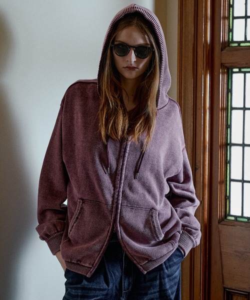 CASPER JOHN（キャスパージョン）の「Bio wash knit parka/バイオウォッシュニットパーカー（パーカー・メンズ・パープル/グレー・MEDIUM/SMALL/X-SMALL/LARGE）」の2枚目の写真