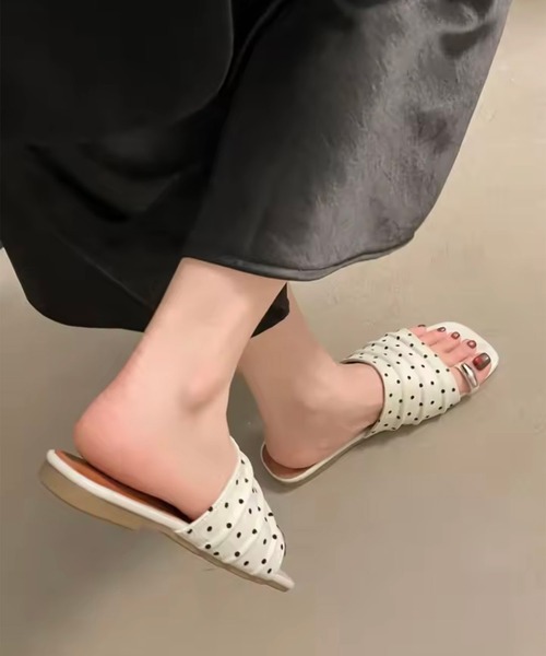 ammy.（エイミードット）の「【 ammy. / エイミードット 】 ドット ワイド ベルト フラット サンダル（サンダル・レディース・ホワイト/ベージュ・M/L）」の8枚目の写真