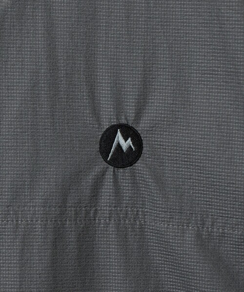 BEAMS GOLF(ビームスゴルフ)の「【別注】Marmot / ハーフジップ 撥水 ウインドピステ(ベスト・メンズ・チャコールグレー/ブラック・SMALL/X-LARGE/LARGE/MEDIUM)」の11枚目の写真