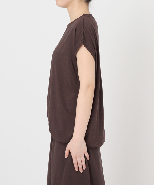 SLOBE IENA(スローブイエナ)の「《2枚セット/追加》ニュアンスカットソー×ナロースカートセットアップ(Tシャツ/カットソー・レディース・ブラック/ブラウン・38/36)」の13枚目の写真