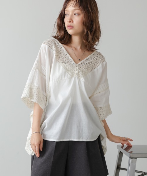 Bab(バブ)の「ボイルMIXレースプルオーバー(Tシャツ/カットソー・レディース・オフホワイト/ベージュ/ライトグレー・M)」の4枚目の写真
