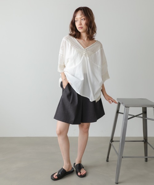 Bab(バブ)の「ボイルMIXレースプルオーバー(Tシャツ/カットソー・レディース・オフホワイト/ベージュ/ライトグレー・M)」の5枚目の写真