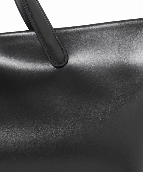 U by SPICK&SPAN(ユーバイスピックアンドスパン)の「ARTESANOS /アルテサノス ポーチ付きレザートートバッグ(トートバッグ・レディース・ブラック・FREE)」の9枚目の写真
