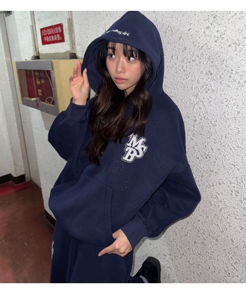My sugar Babe（マイシュガーベイブ）の「line stone glitter hoodie（スウェット・メンズ・ダークブラウン/ネイビー・LARGE/MEDIUM）」の6枚目の写真