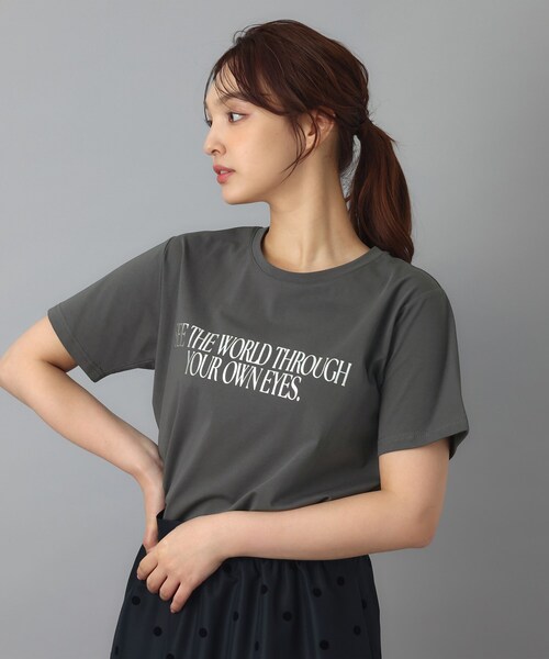 DRESSTERIOR（ドレステリア）の「箔プリント ロゴTシャツ（Tシャツ/カットソー・レディース・ホワイト/チャコールグレー/レッド系・38/34/36）」の17枚目の写真