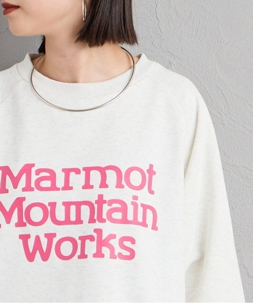 MARMOT（マーモット）の「【WEB先行予約】[Marmot/マーモット] 別注 ロゴプリント カットオフスウェット（スウェット・レディース・ベージュ/アッシュグレー/チャコール/ブラック・F）」の19枚目の写真