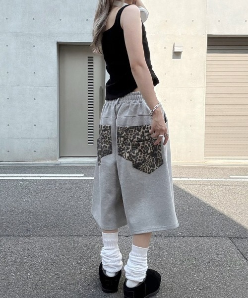 YACA(ヤーカ)の「Mellow Rib Tanktop/メロウリブタンクトップ(タンクトップ・レディース・ブラウン/ブラック/グレー・FREE)」の4枚目の写真