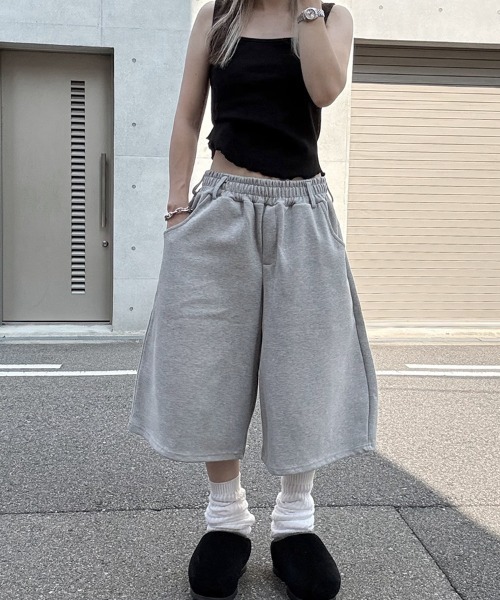 YACA(ヤーカ)の「Mellow Rib Tanktop/メロウリブタンクトップ(タンクトップ・レディース・ブラウン/ブラック/グレー・FREE)」の5枚目の写真