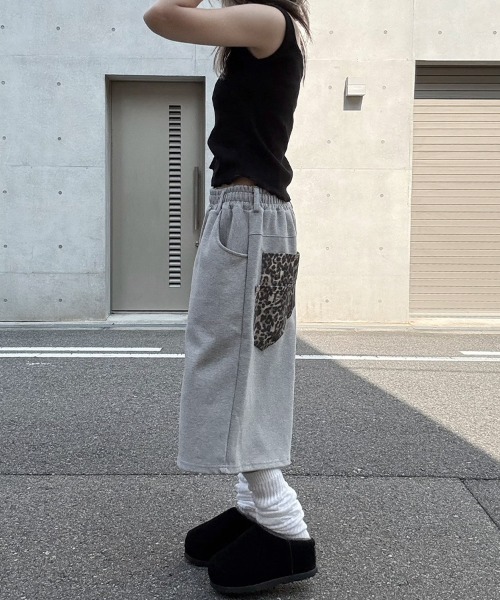 YACA(ヤーカ)の「Mellow Rib Tanktop/メロウリブタンクトップ(タンクトップ・レディース・ブラウン/ブラック/グレー・FREE)」の6枚目の写真