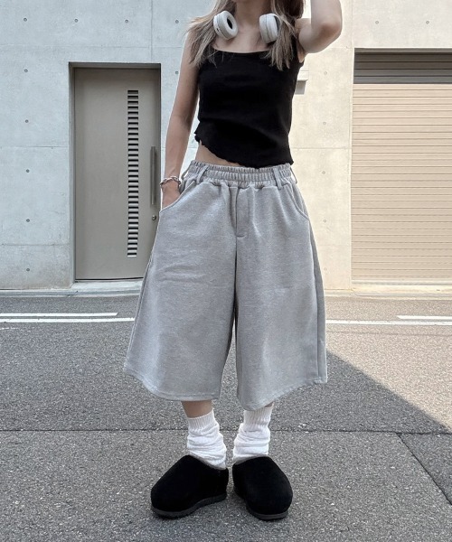 YACA(ヤーカ)の「Mellow Rib Tanktop/メロウリブタンクトップ(タンクトップ・レディース・ブラウン/ブラック/グレー・FREE)」の8枚目の写真