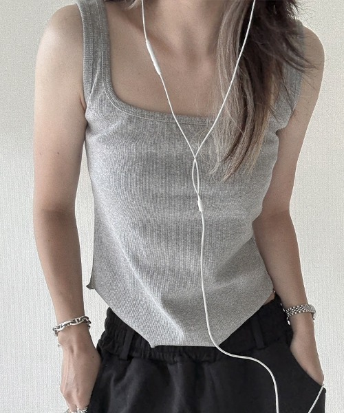 YACA(ヤーカ)の「Mellow Rib Tanktop/メロウリブタンクトップ(タンクトップ・レディース・ブラウン/ブラック/グレー・FREE)」の10枚目の写真