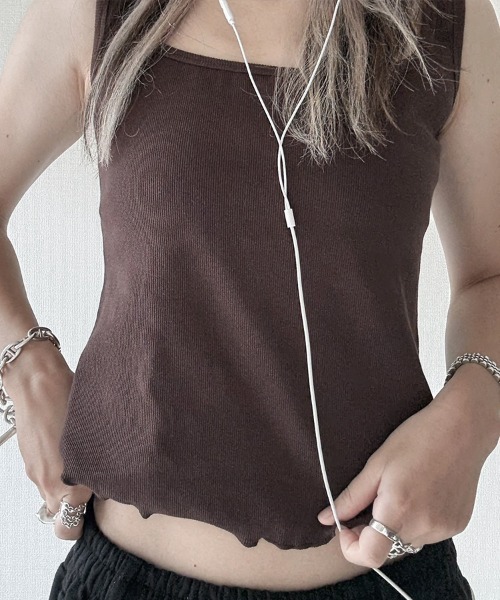 YACA(ヤーカ)の「Mellow Rib Tanktop/メロウリブタンクトップ(タンクトップ・レディース・ブラウン/ブラック/グレー・FREE)」の20枚目の写真