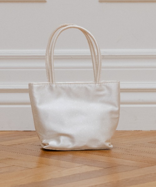 Birthday house(バースデイハウス)の「サテンミニドットBAG/Satin Mini-Dot Bag(トートバッグ・レディース・ブラック/イエロー/ピンク/ホワイト・FREE)」の19枚目の写真