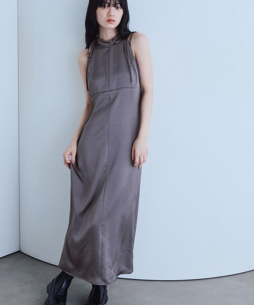 CODE A(コードエー)の「ribbon satin dress(ワンピース・レディース・グレー・00)」の1枚目の写真