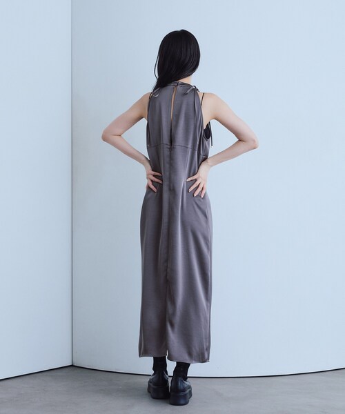 CODE A(コードエー)の「ribbon satin dress(ワンピース・レディース・グレー・00)」の4枚目の写真