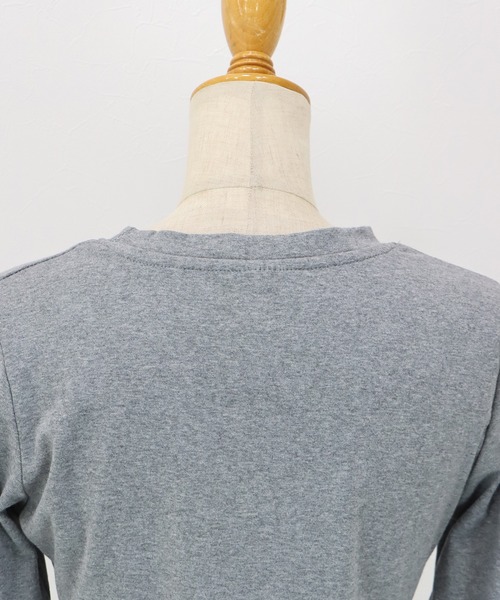 BLUEEAST(ブルーイースト)の「フリルドッキングTシャツ(Tシャツ/カットソー・レディース・ブラック/グレー・MEDIUM)」の7枚目の写真