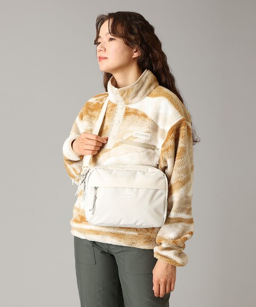 Columbia(コロンビア)の「Columbia/ サニーサイドパークショルダー 7L/コロンビア(ショルダーバッグ・レディース・ベージュ/ブラック/ホワイト・ONE SIZE)」の2枚目の写真