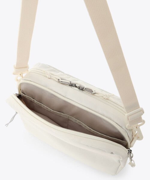 Columbia(コロンビア)の「Columbia/ サニーサイドパークショルダー 7L/コロンビア(ショルダーバッグ・レディース・ベージュ/ブラック/ホワイト・ONE SIZE)」の7枚目の写真