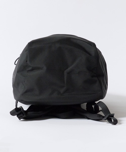 Mammut（マムート）の「MAMMUT/マムートXeron 2.0 JE 25 デイパック バックパック ブランドロゴ エンボス加工 ミニカラビナ付き アウトドア 2026年秋冬（バックパック/リュック・メンズ・ブラック・25L）」の11枚目の写真