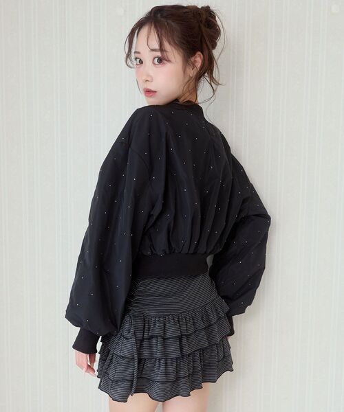 MAJESTIC LEGON(マジェスティックレゴン)の「ラインストーンショートブルゾン(ブルゾン・レディース・ブラック/アイボリー/ピンク・MEDIUM)」の7枚目の写真