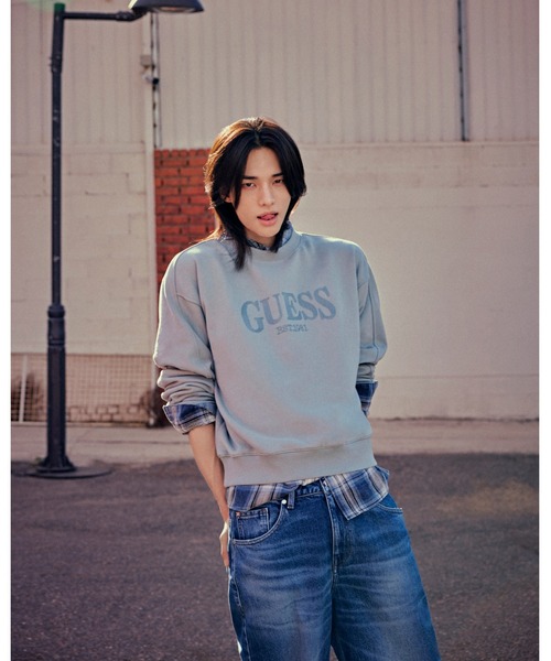 Guess(ゲス)の「【ヒョンジン 着用】 UNISEX Sweatshirt スウェット ロゴスウェット(スウェット・メンズ・ベージュ/ダークネイビー/ライトインディゴブルー・X-SMALL/LARGE/MEDIUM/ONE SIZE)」の20枚目の写真