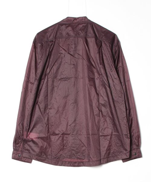 KEEN(キーン)の「NYLON PACKABLE STAND COLLAR SHIRTS / ナイロン パッカブル スタンド カラー シャツ(シャツ/ブラウス・レディース・ブラウン・XL/L/M/S)」の2枚目の写真