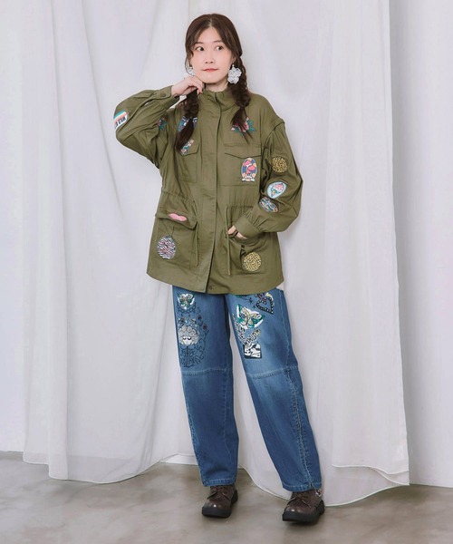 ScoLar(スカラー)の「ScoLar(スカラー) ワッペン付き 袖取り外し2WAYジャケット(ミリタリージャケット・レディース・カーキ/ブラック・MEDIUM)」の3枚目の写真