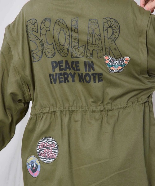 ScoLar(スカラー)の「ScoLar(スカラー) ワッペン付き 袖取り外し2WAYジャケット(ミリタリージャケット・レディース・カーキ/ブラック・MEDIUM)」の8枚目の写真