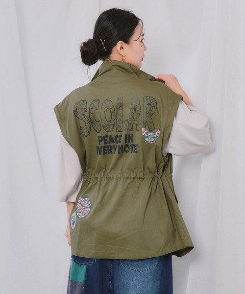 ScoLar(スカラー)の「ScoLar(スカラー) ワッペン付き 袖取り外し2WAYジャケット(ミリタリージャケット・レディース・カーキ/ブラック・MEDIUM)」の12枚目の写真